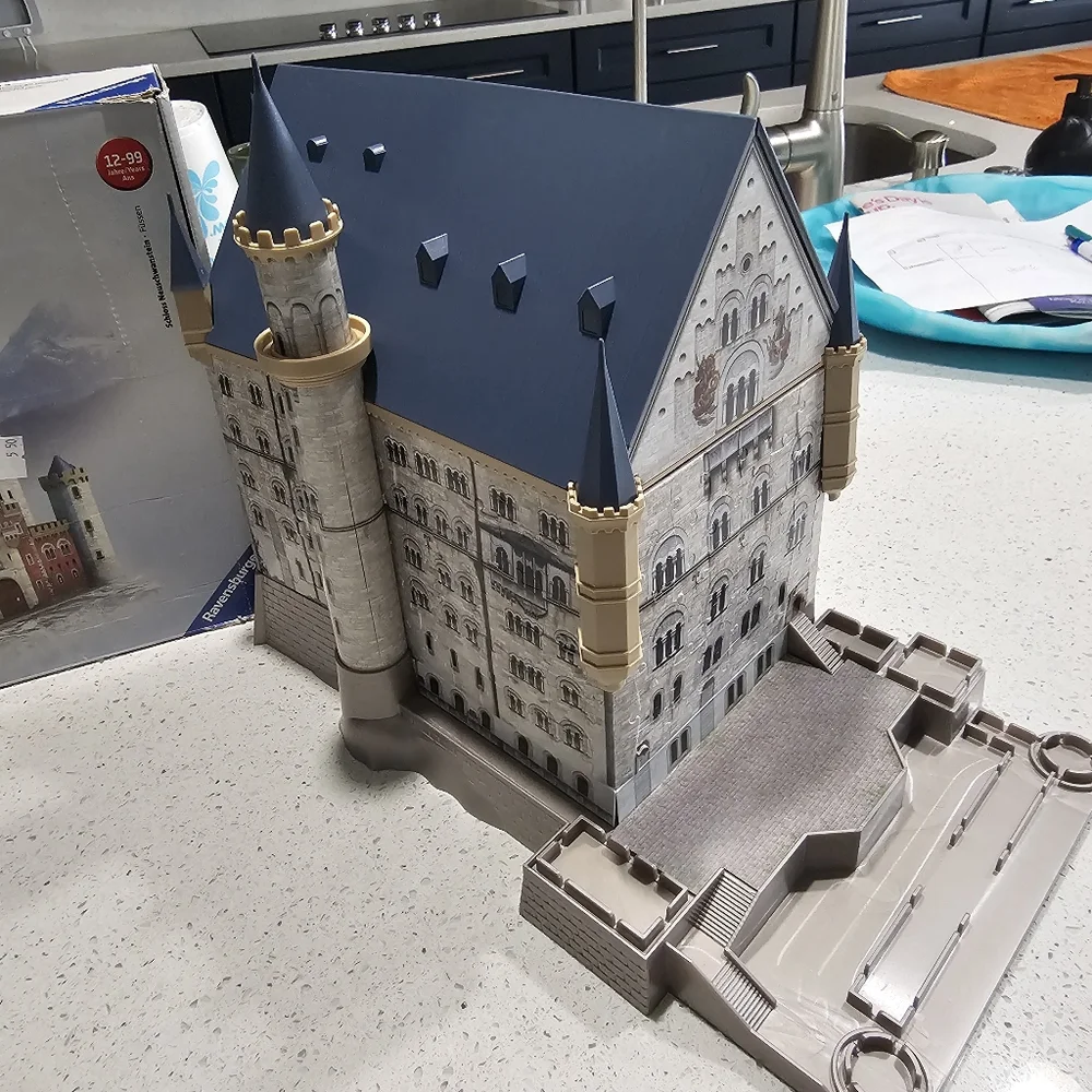 Ravensburger 3D Puzzle Neuschwanstein Castle Disney Inspiration Cinderella